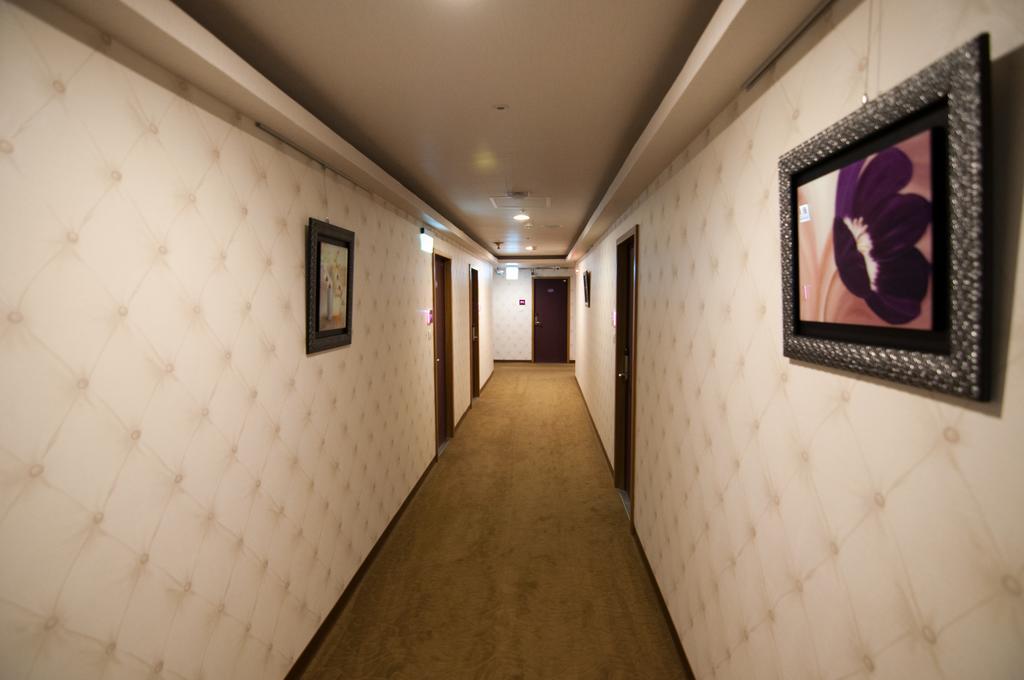 泊居旅店 Oursinn Hotel Taipei Dış mekan fotoğraf