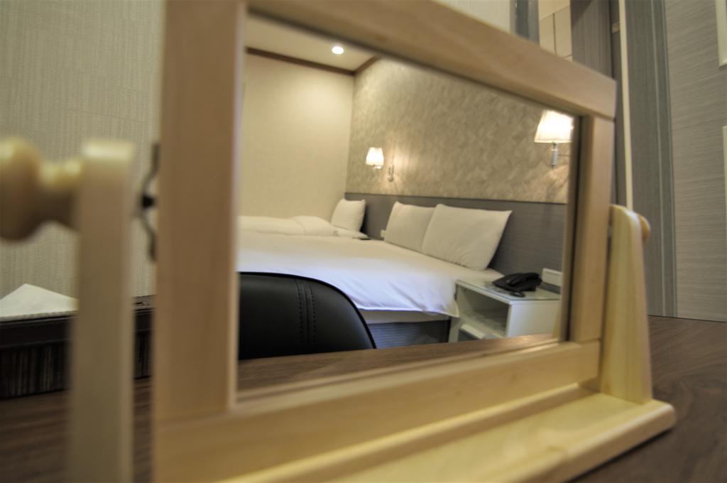 泊居旅店 Oursinn Hotel Taipei Dış mekan fotoğraf