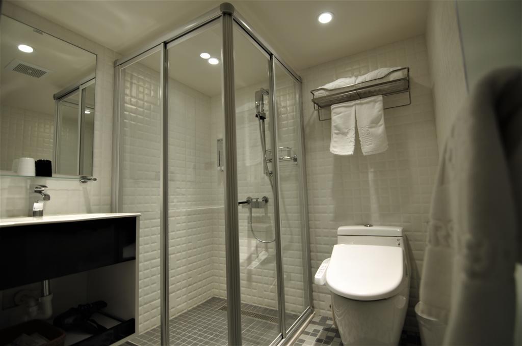泊居旅店 Oursinn Hotel Taipei Dış mekan fotoğraf