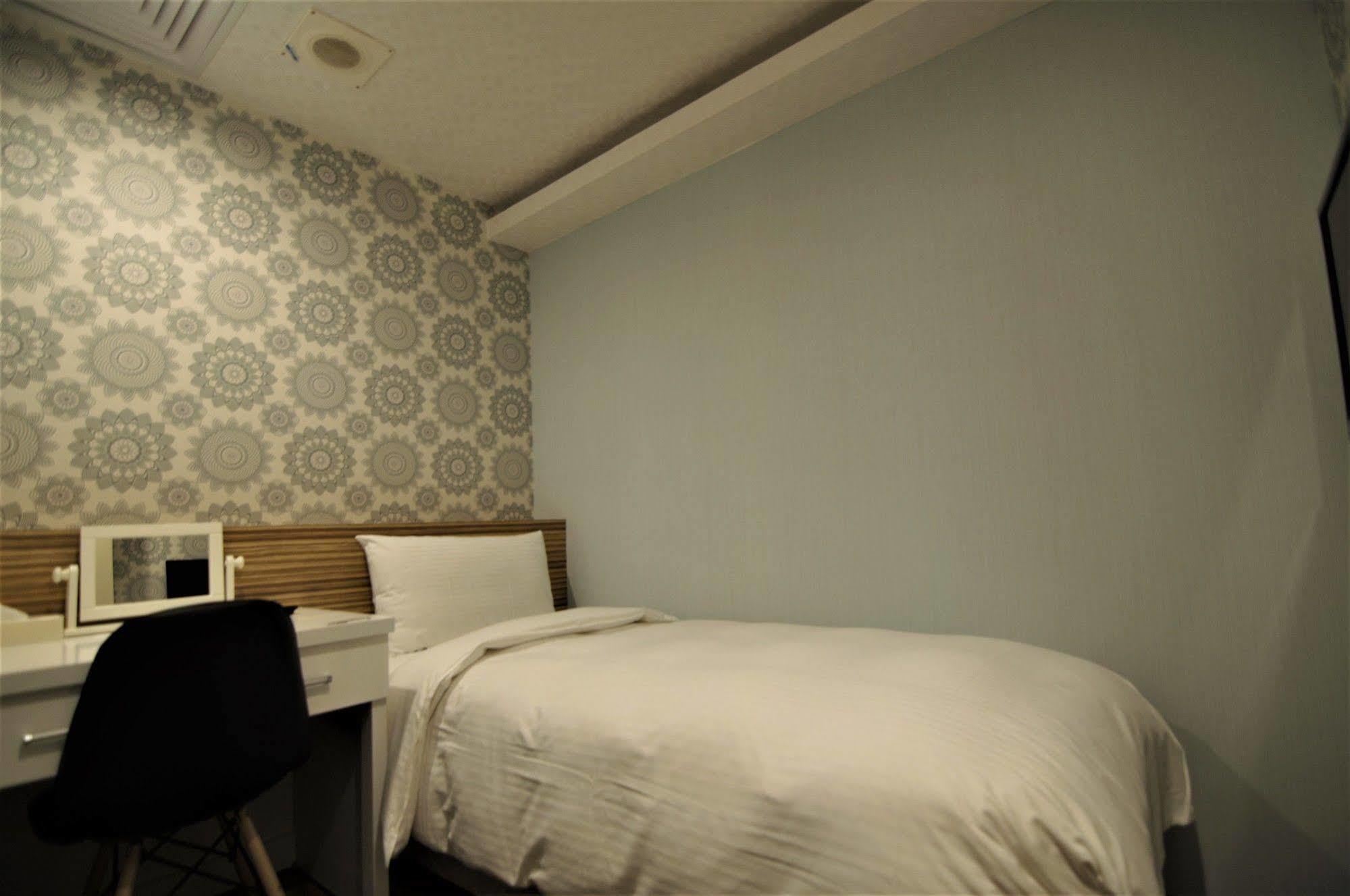 泊居旅店 Oursinn Hotel Taipei Dış mekan fotoğraf