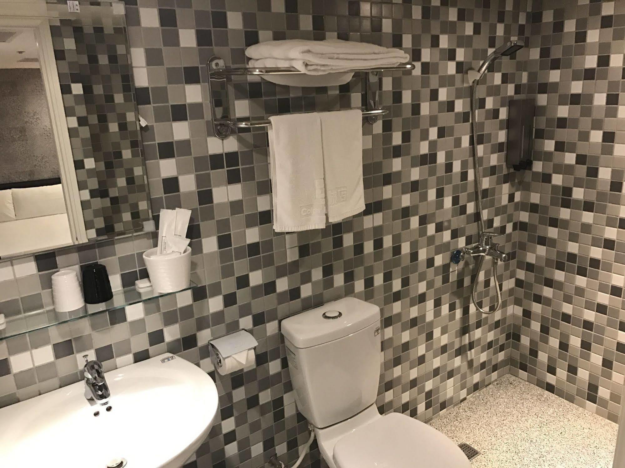 泊居旅店 Oursinn Hotel Taipei Dış mekan fotoğraf